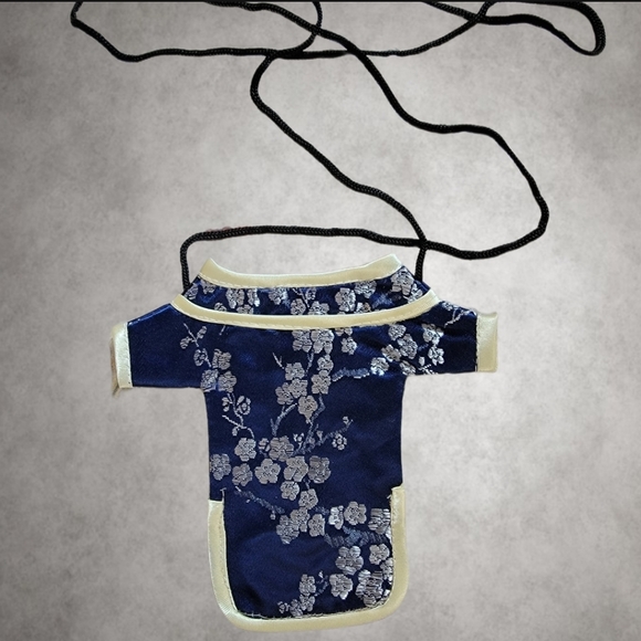 NWT/ Bigbuddha Chinese Silk Embroidered Mini Robe Coin Purse - Picture 2 of 4